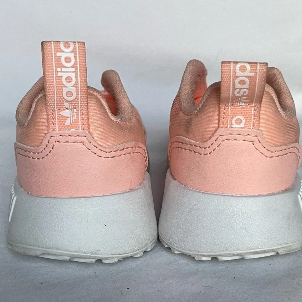 Girls Adidas size 6K